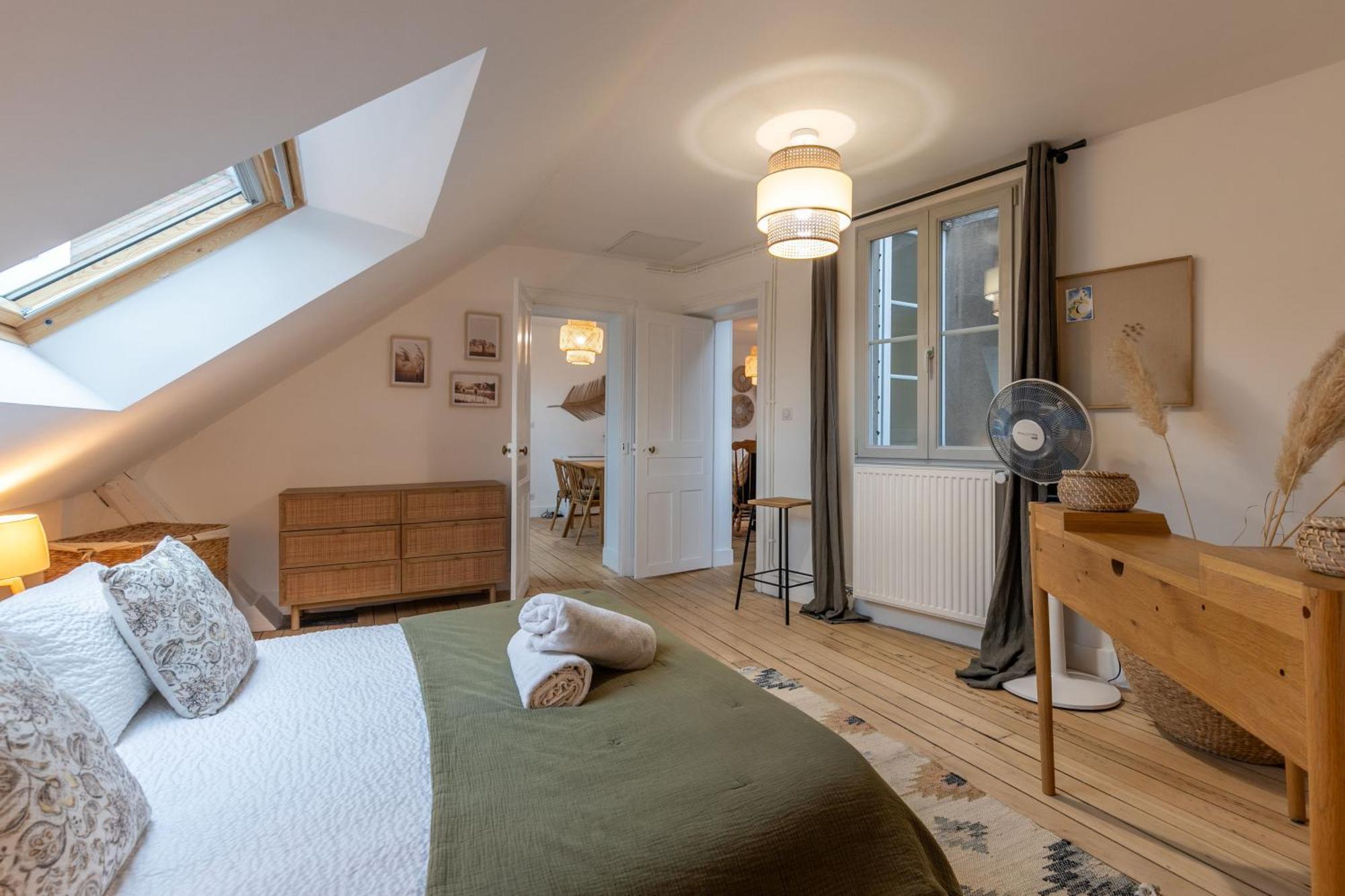Le Nid de Saint Honoré - sur les toits de Blois Esterno foto